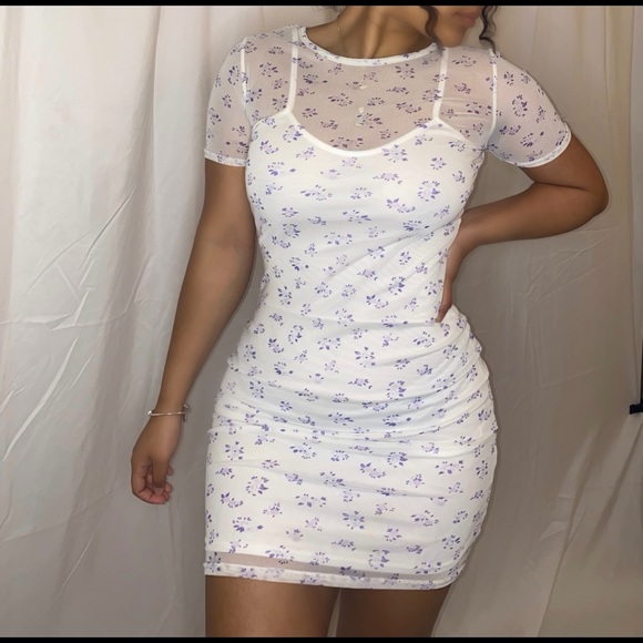 White mesh tee shirt dress with lilac flowers super cute ! - Picture 1 of 2